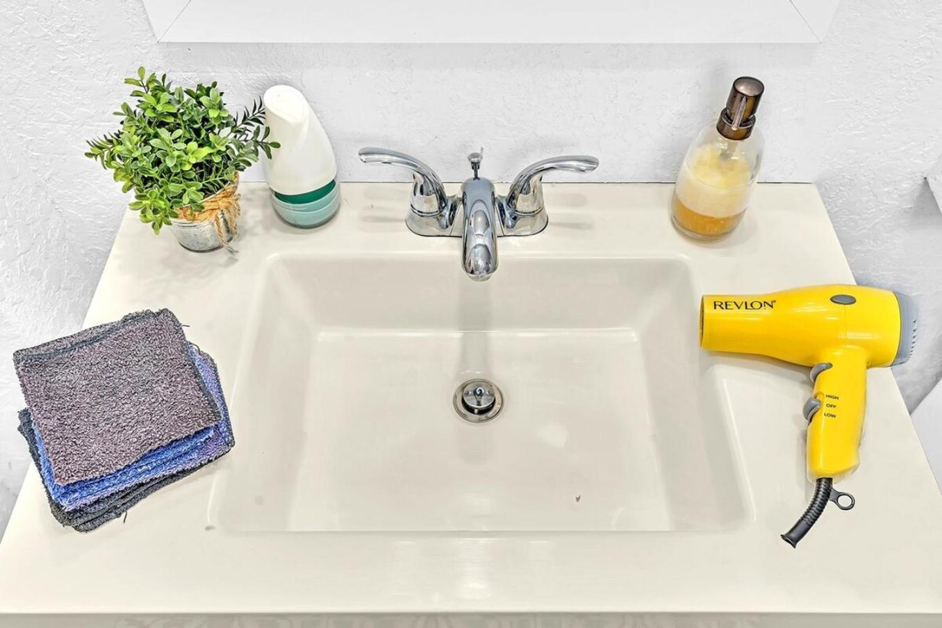 Boutique One Bdrm Close To Aventura Mall & Beach شاطئ هالانديل المظهر الخارجي الصورة